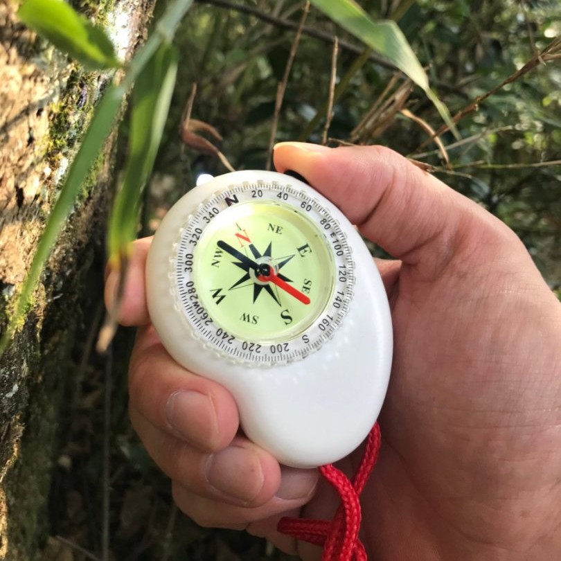 Mini Outdoor Survival Compass  - đánh giá và giá Outdoor Adventure Guide