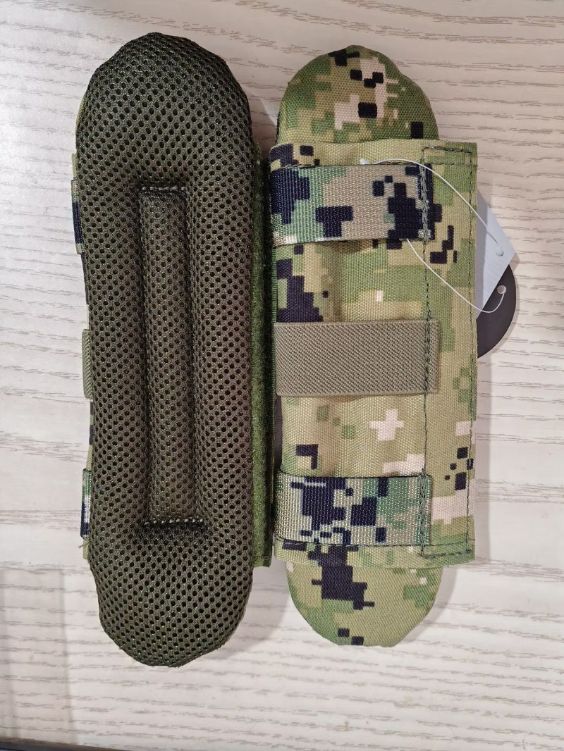 Outdoor AOR1/AOR2 Helmet Cover - đánh giá và giá Outdoor Adventure Magazines